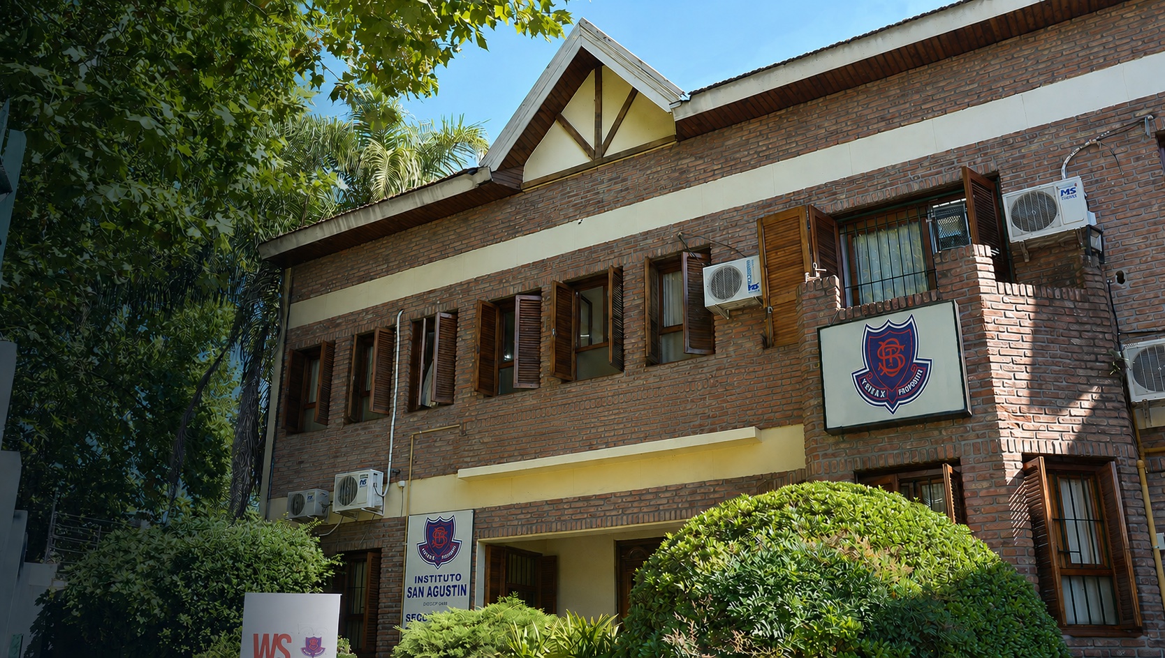 Estudiantes de William Shakespeare School